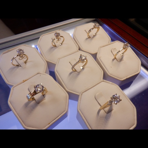 New 14k yellow gold engagement rings CZ - Picture 5 of 6